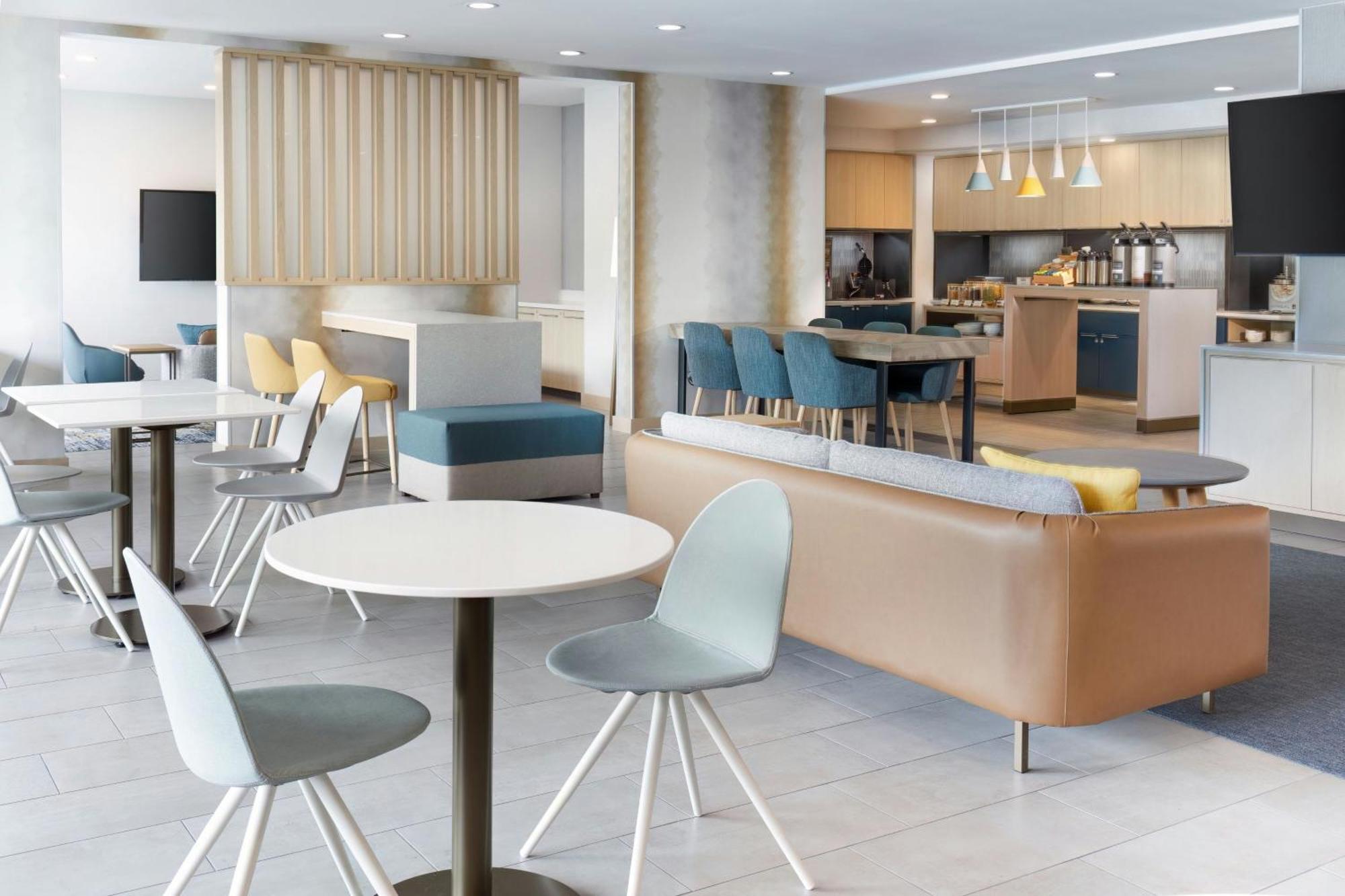 Towneplace Suites By Marriott 蒙罗维亚 外观 照片